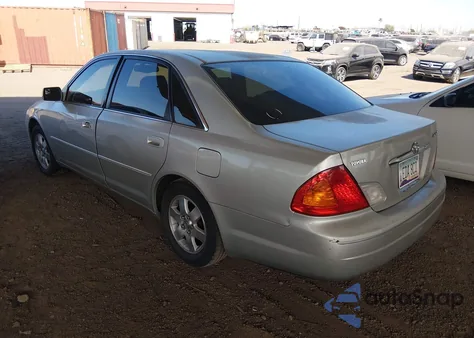 2001 Toyota Avalon Xl z USA, uszkodzony, nr VIN 4T1BF28B81U149903